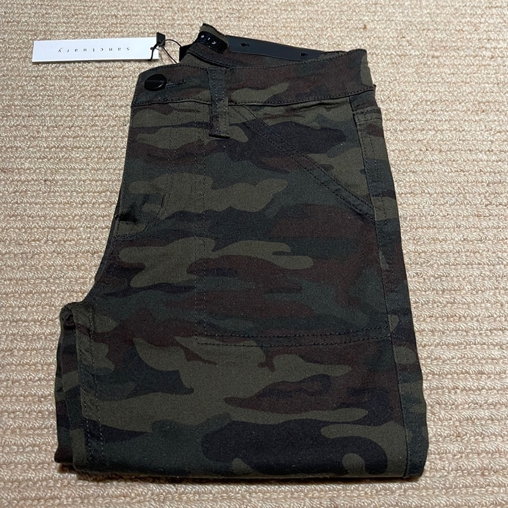 Sanctuary NWT camo pant